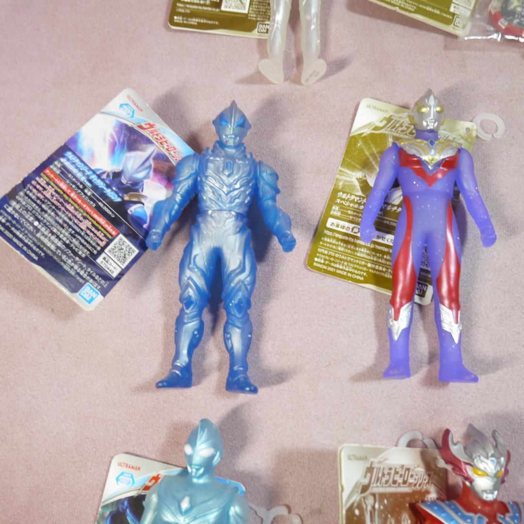 ウルトラヒーローシリーズ　ウルトラマン　限定　タグ付きソフビ　11体