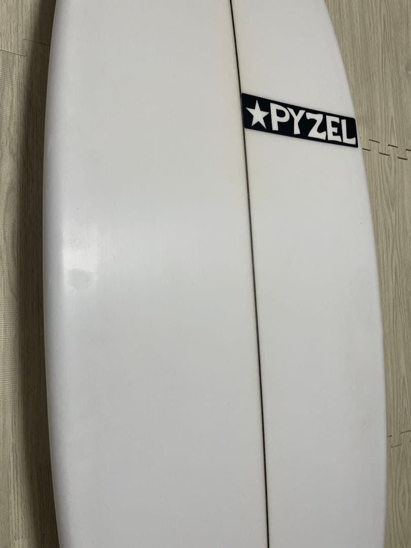 【falke wander】 PYZEL Phantom 5‘11 31ℓ