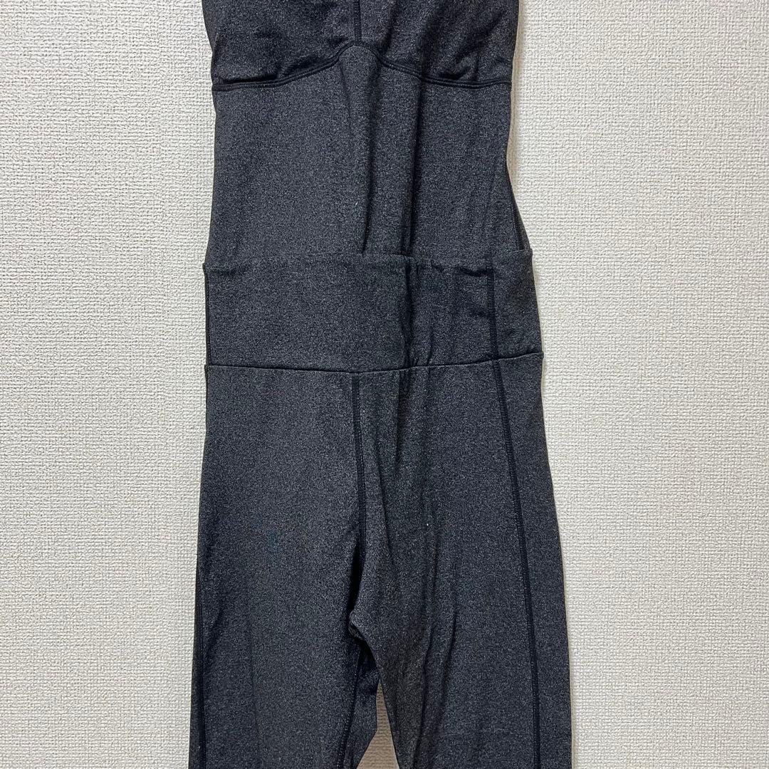 emmi yoga エミヨガ　オールインワン　ヨガウェア　上下
