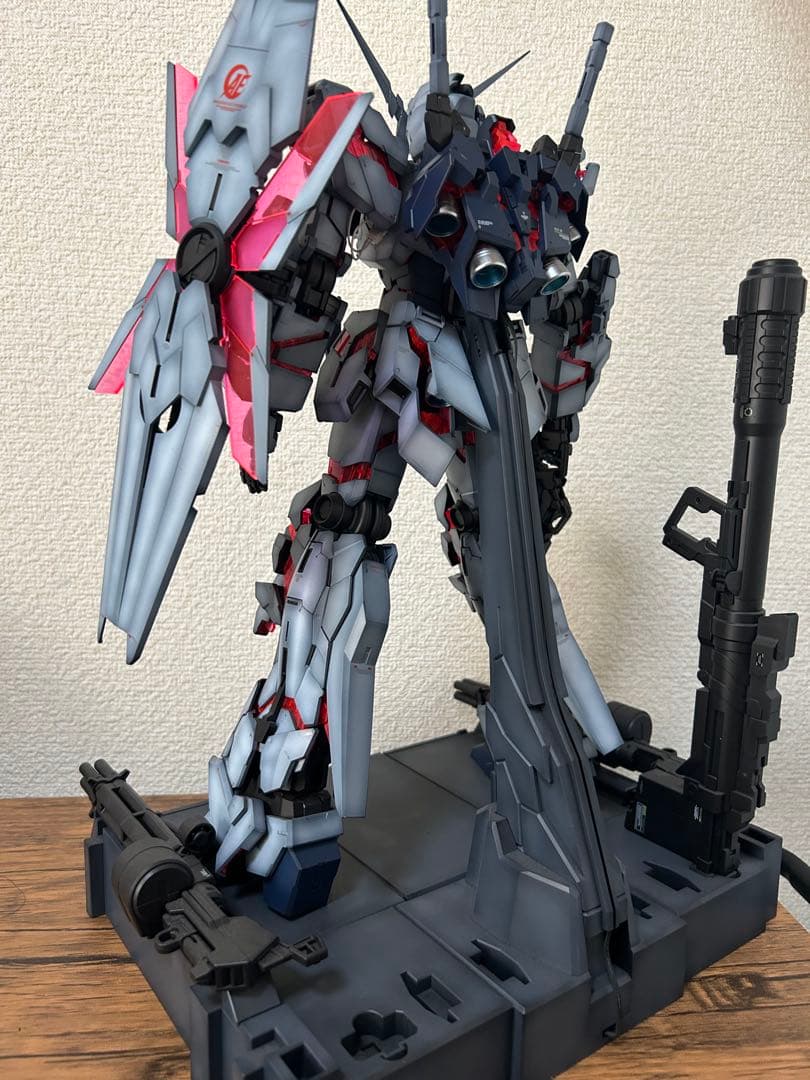 ガンプラ　PG ユニコーンガンダム　全塗装　完成品