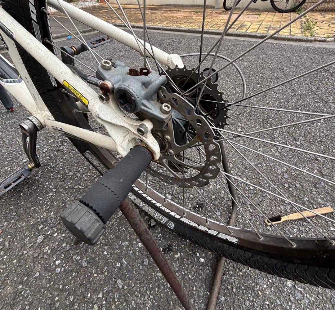 GT Avalanche 2.0マウンテンバイク 26インチ