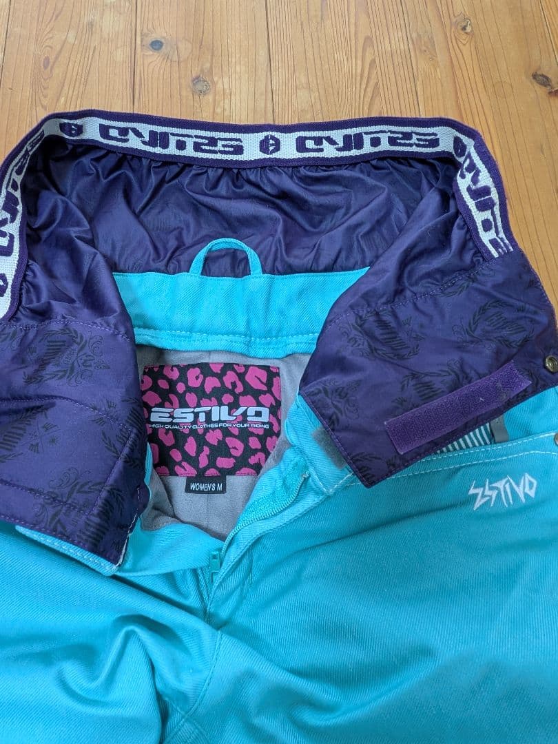 スノーボードウェア 女性用 黒ピンクドット