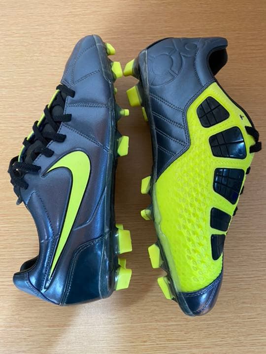 超激レア❗️トータル90レーザーⅢ FG 26㎝　サッカースパイク