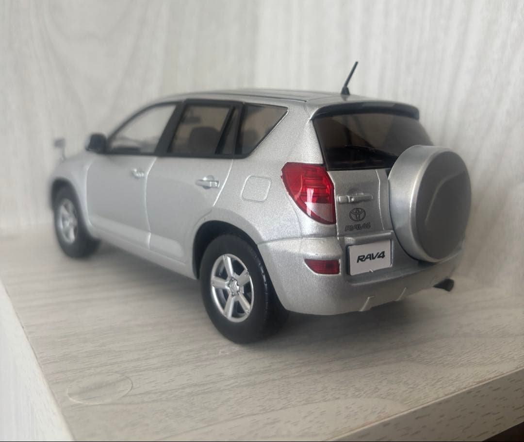 トヨタ RAV4 カラーサンプル
