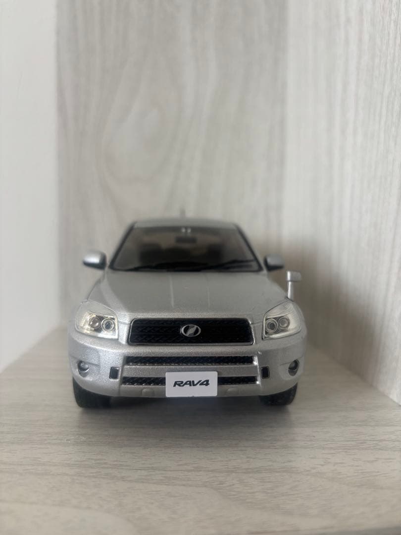 トヨタ RAV4 カラーサンプル