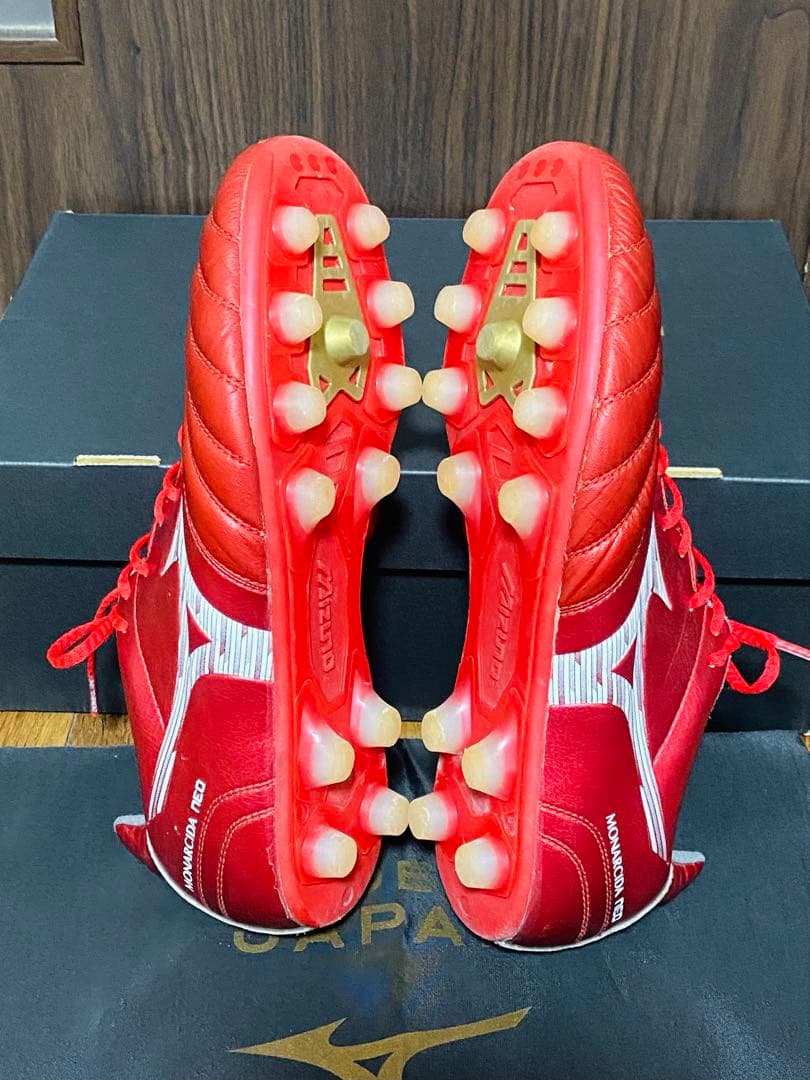 ミズノネオ3レッド サッカーシューズ