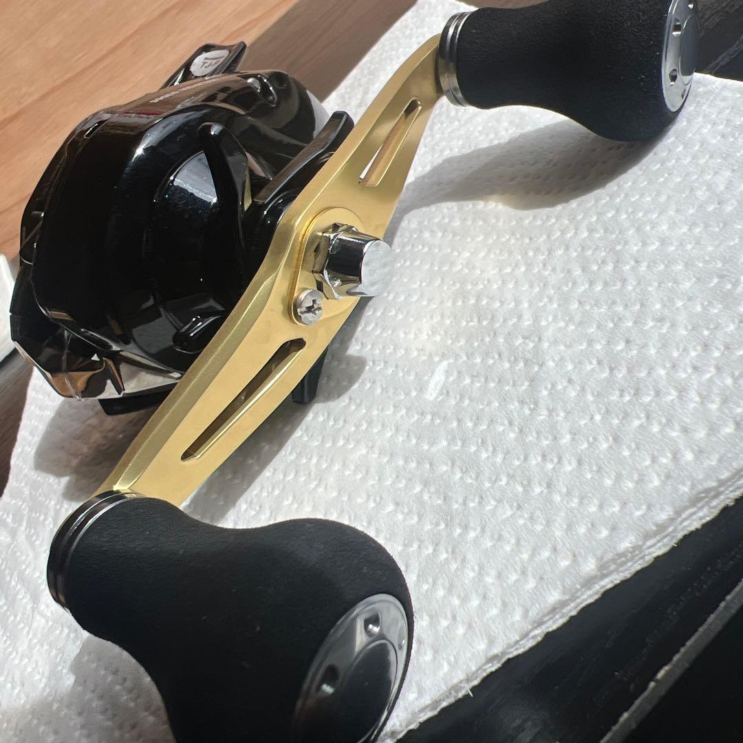 本体のみ　シマノ　グラップラー　BB200HG リール　右巻き