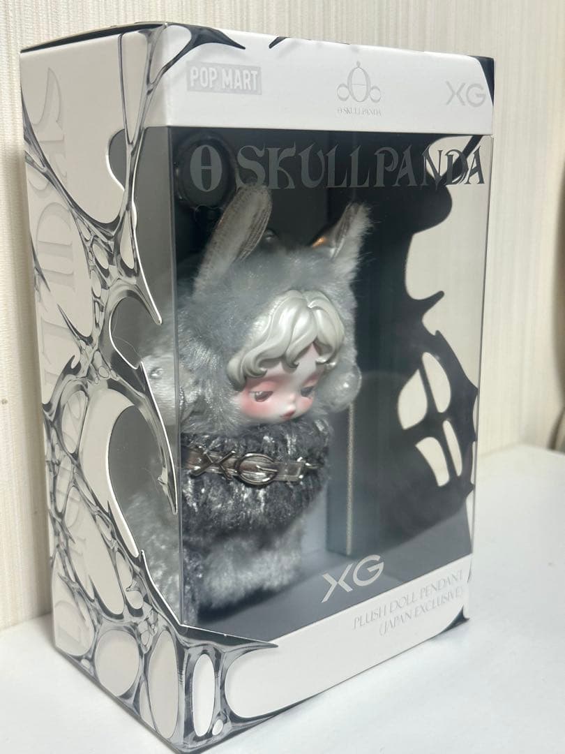 POP MART SKULLPANDA XGぬいぐるみペンダント 日本限定