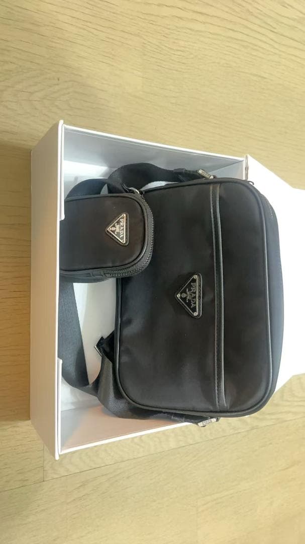 PRADA トライアングルロゴ ナイロン クロスボディバッグ ポーチ付きs￥/*