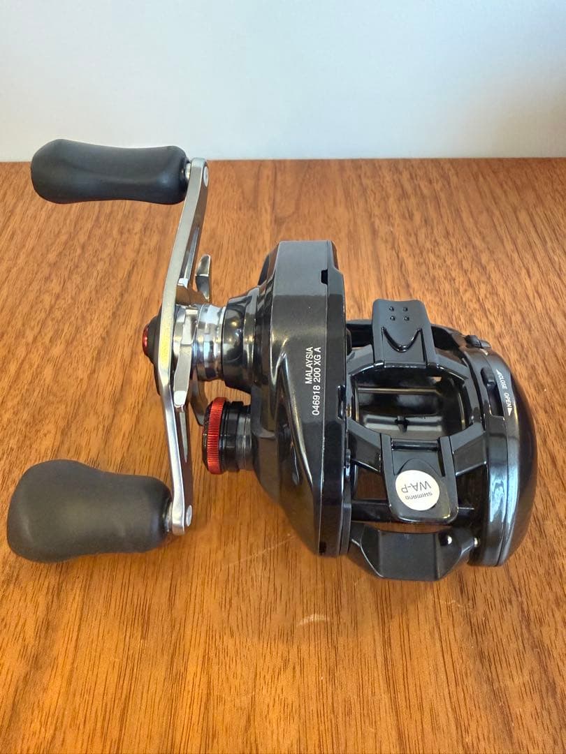 【新品未使用】SHIMANO Scorpion MD 200XG 右巻き シマノ