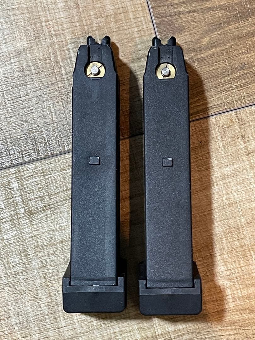 Carbon8 ストライカー9 CO2ガスブローバック