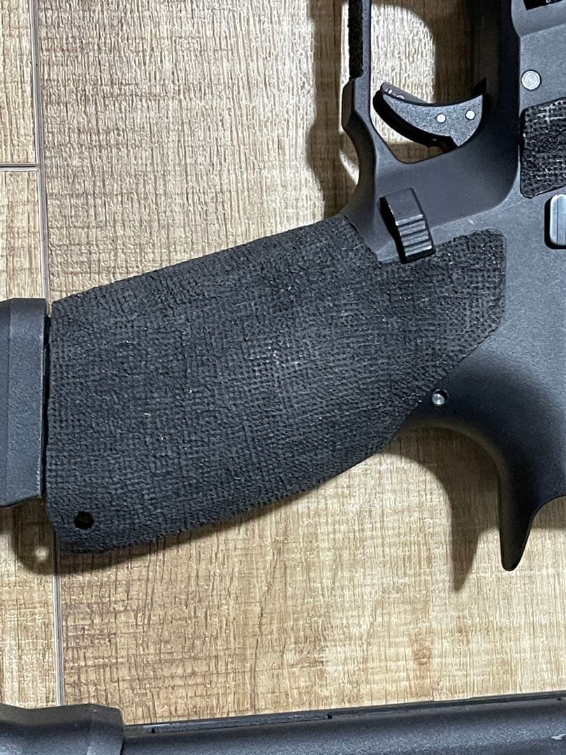 Carbon8 ストライカー9 CO2ガスブローバック