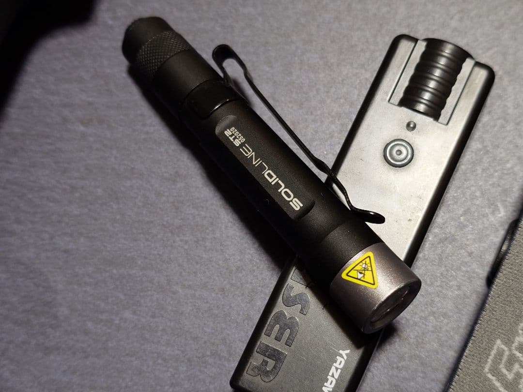 FENIX OLIGHT ENERGIZER ARMYTEK 等ライトまとめ売り