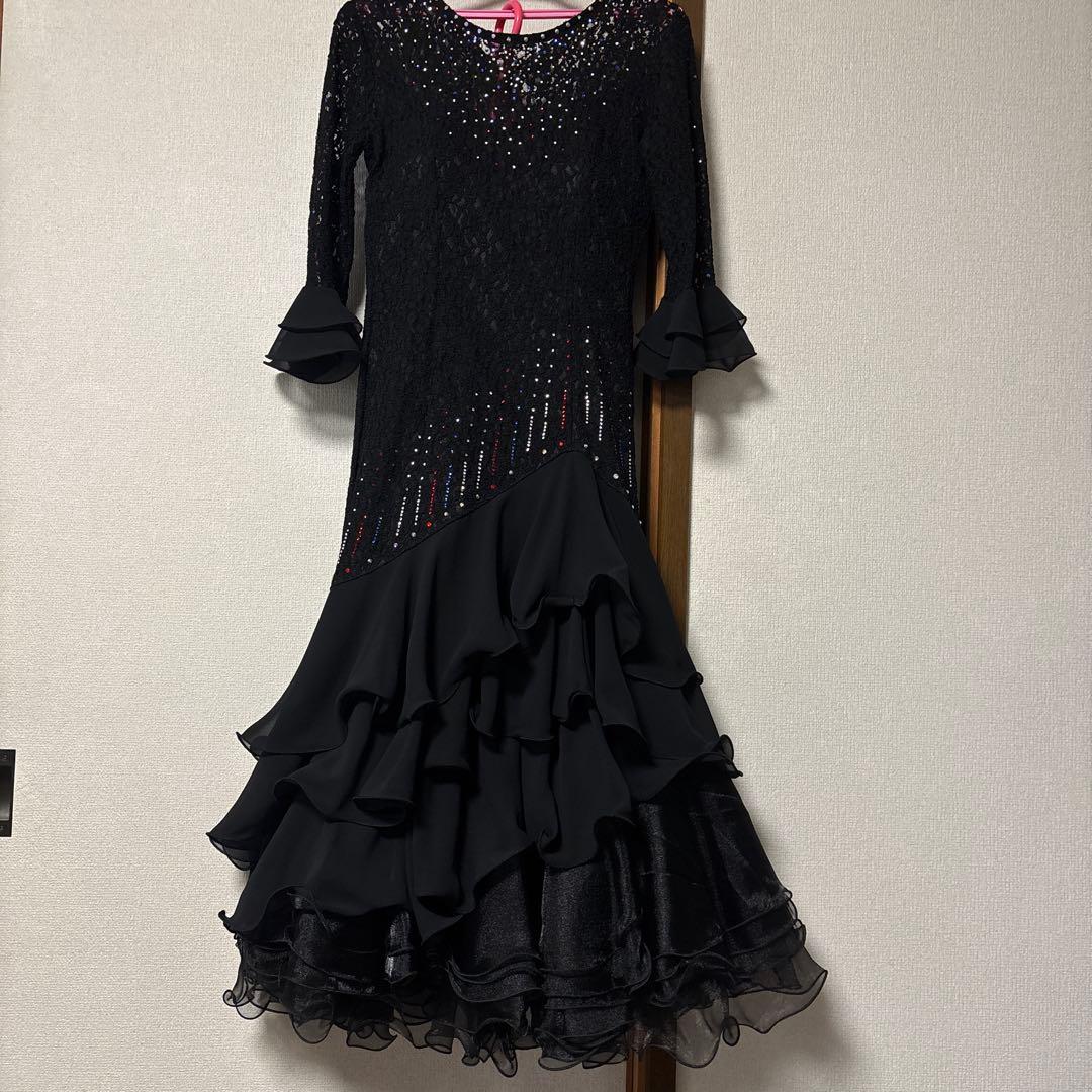社交ダンスワンピースドレス　ラテンドレス　黒レース　 青、赤キラキラ　M 美品