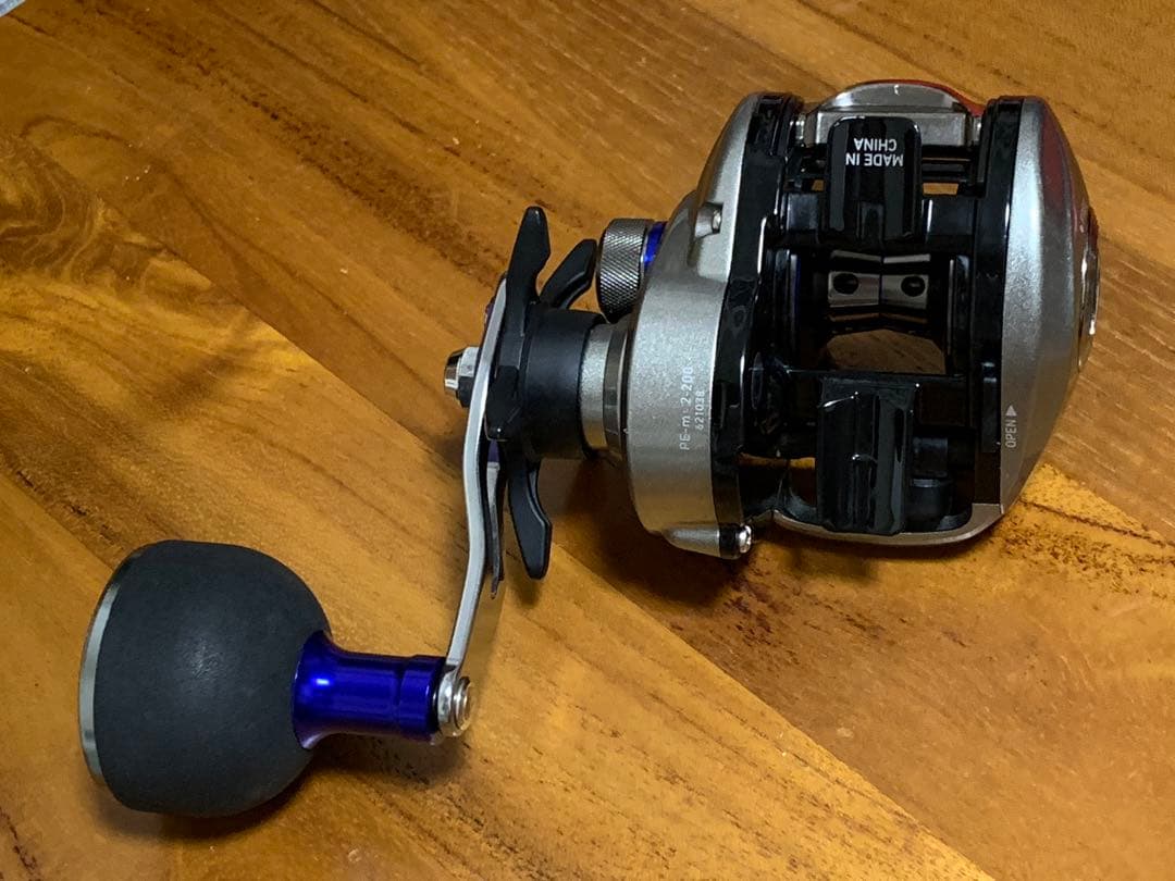 ダイワ　ベイトリール　FUNE XT-150HL