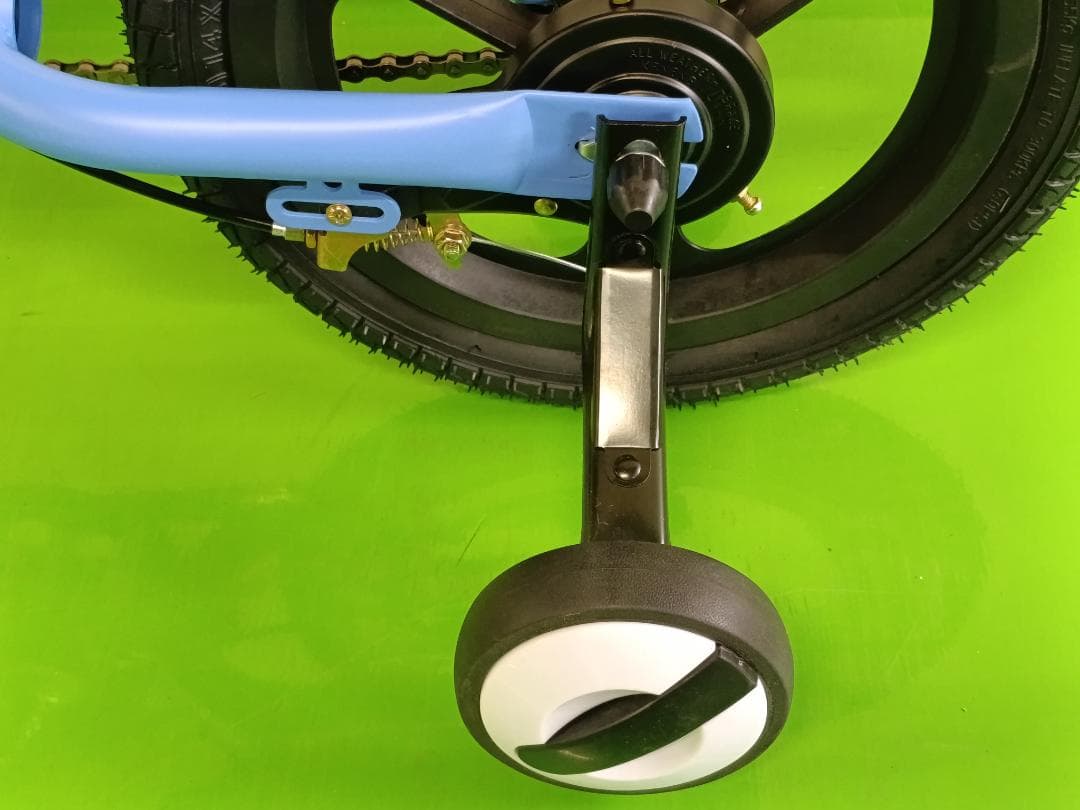 値下げ中！新品未使用 3in1 子供自転車 キックバイク 12インチ BLUE色