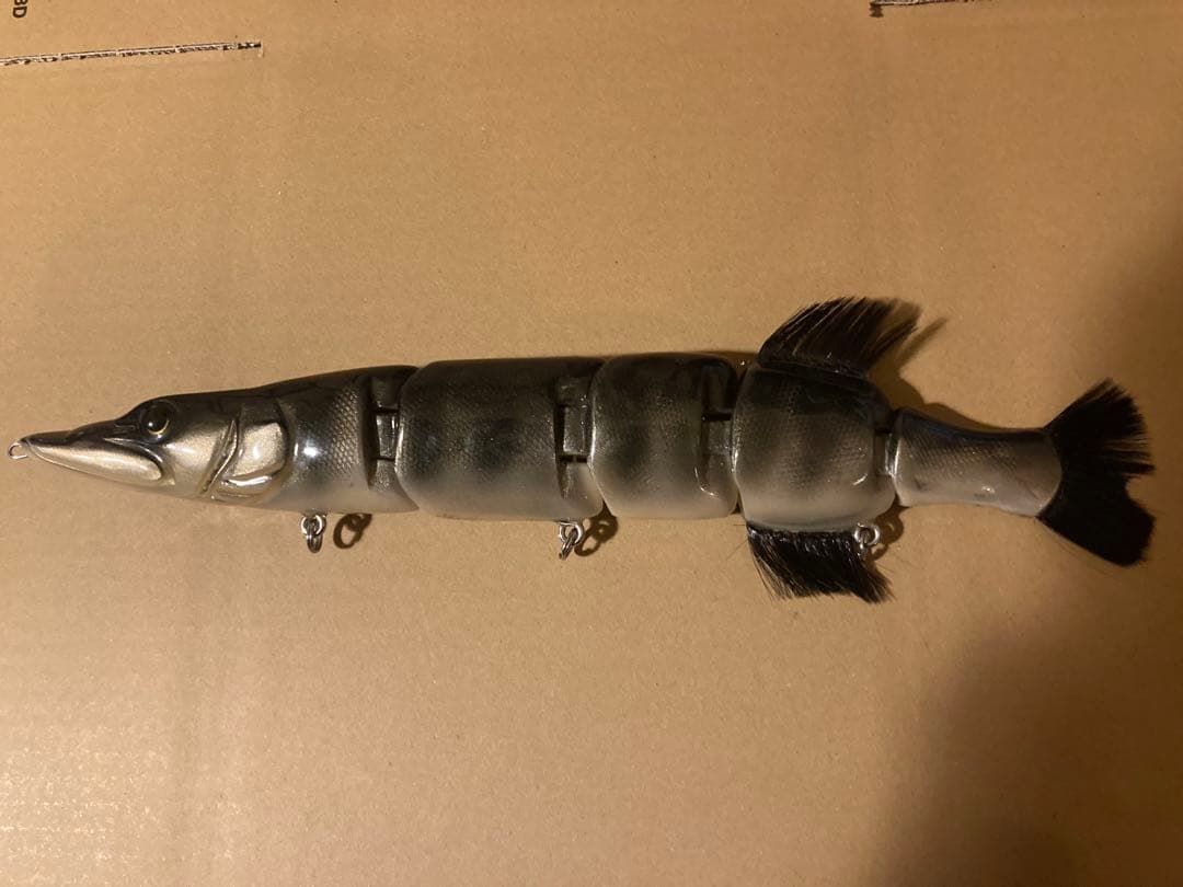 Lucky Lures Esox ラッキールアーズ