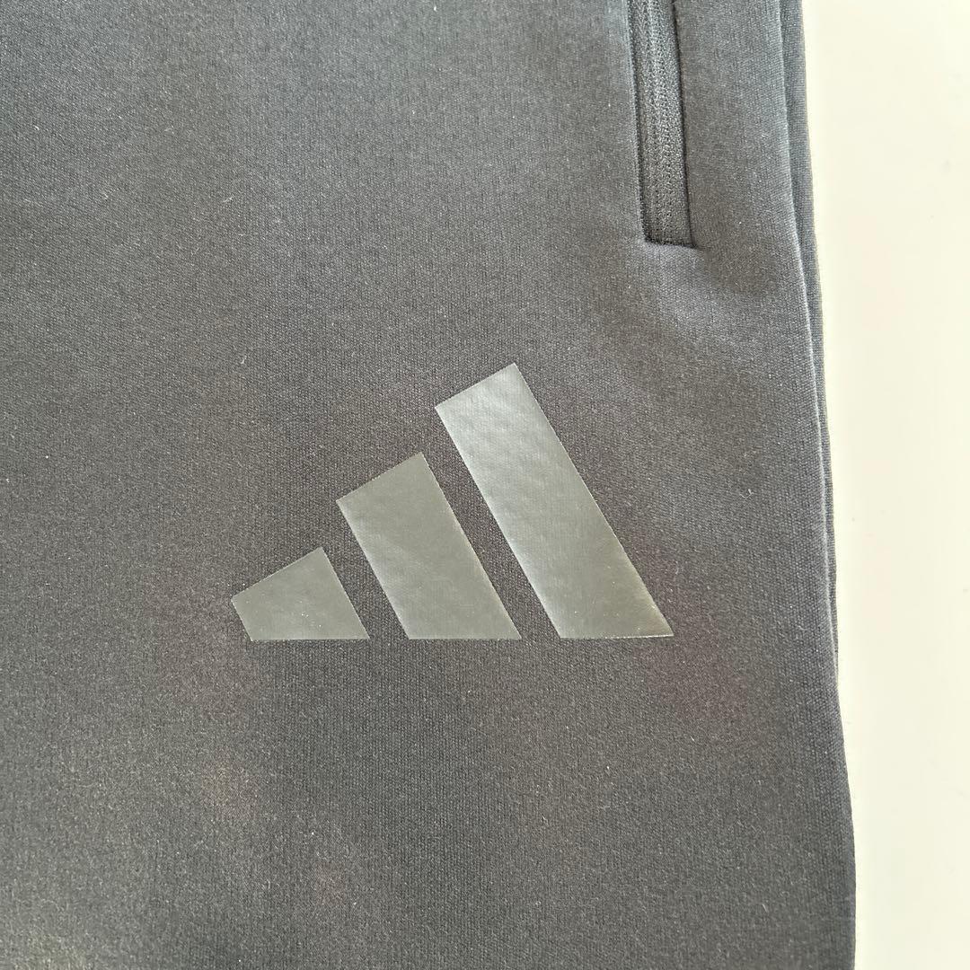 匿名配送　ADIDAS メンズ　スウェットパンツ　黒Lサイズ