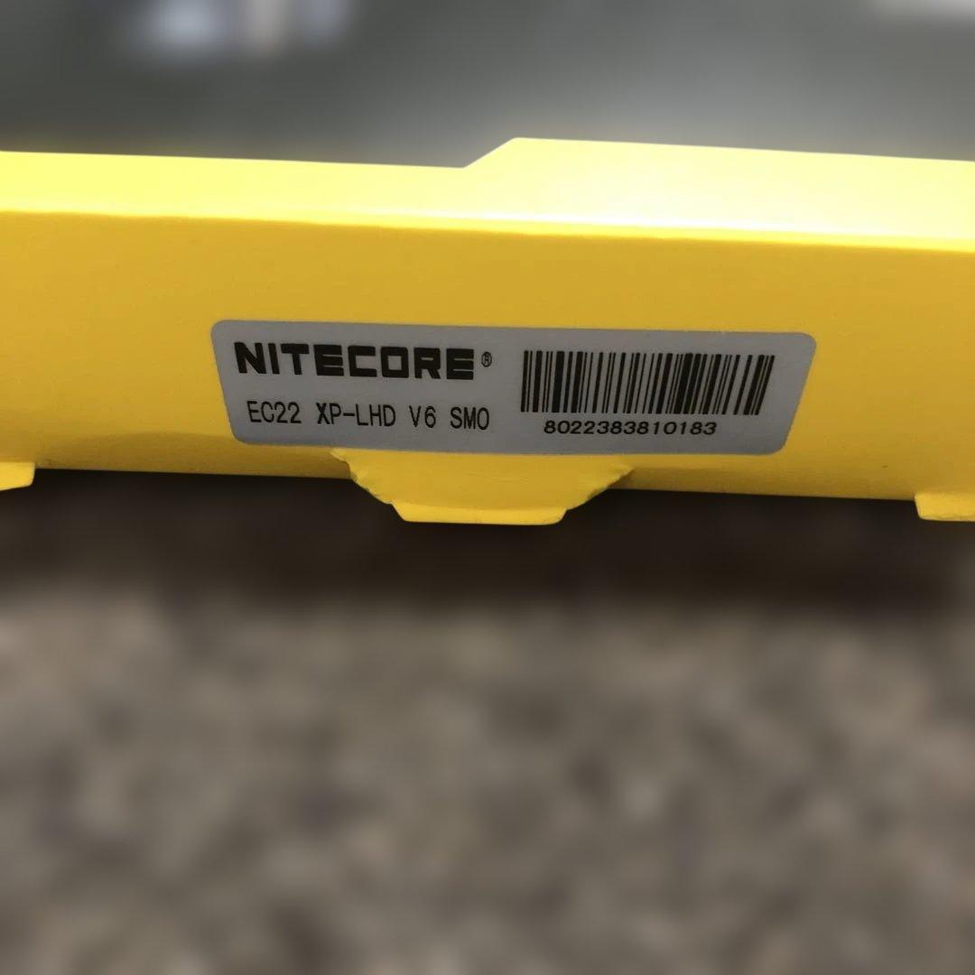 【新品未使用】NITECORE EC22 ハンディライト1000ルーメン