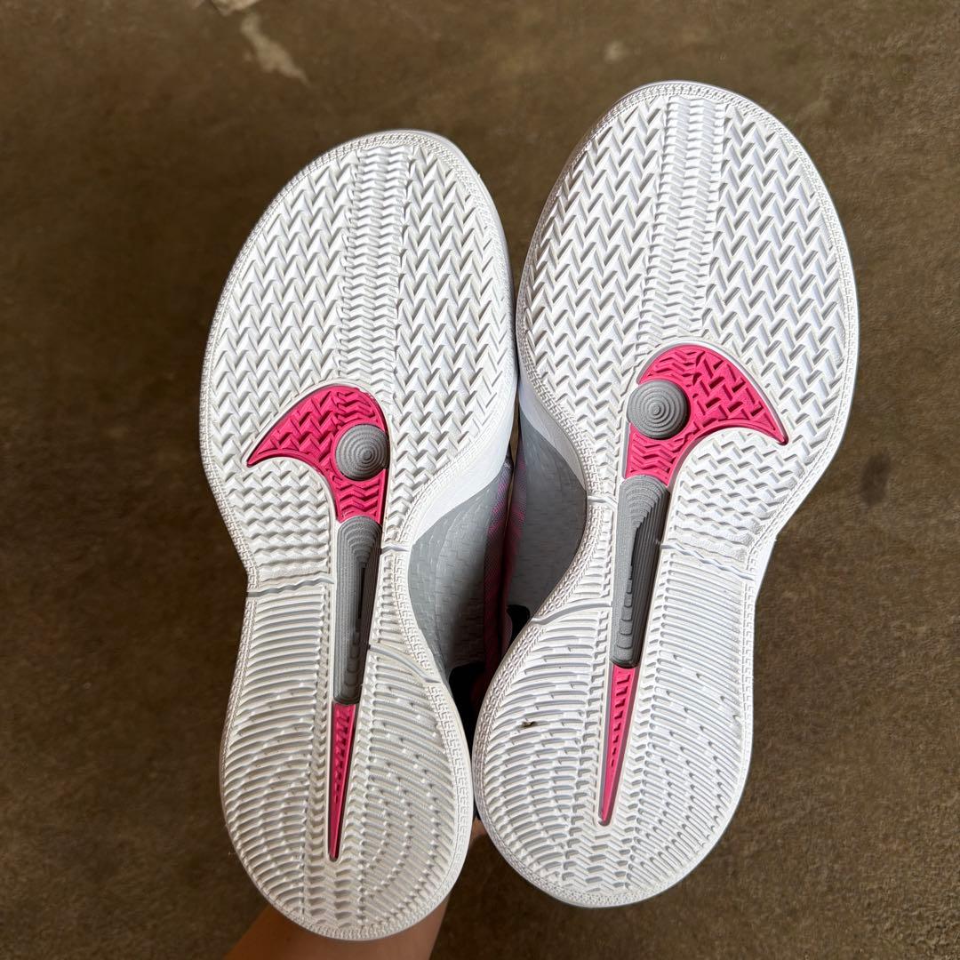 NIKE サブリナ2 26.5