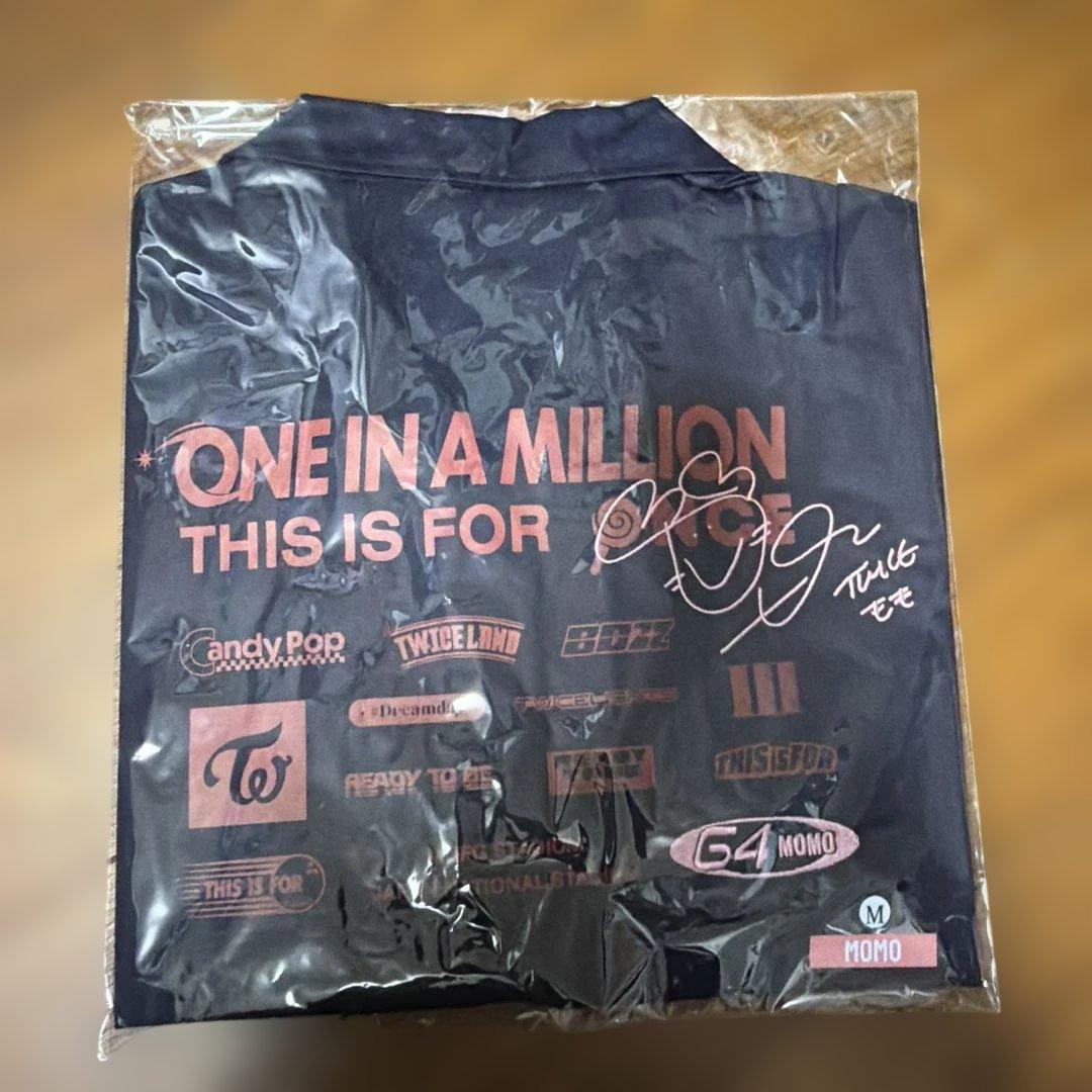 TWICE THIS IS FORライブグッズ モモ シャツ サイズM