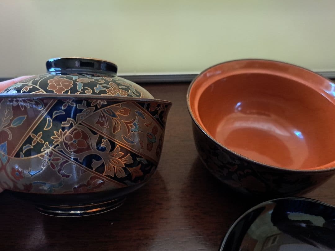 九谷焼　花柄蓋つき煮物椀2個セット