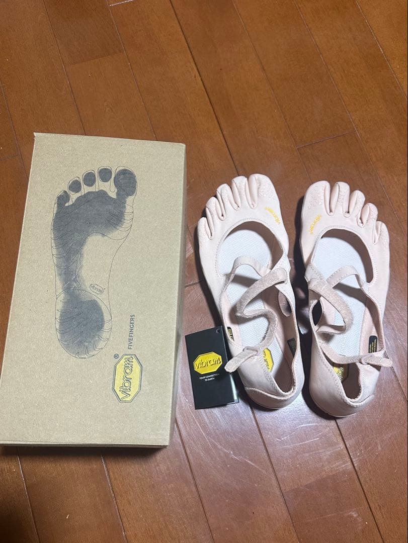 Vibram Jennie 同じ型　5本指の靴ヨガシューズ ピンク38
