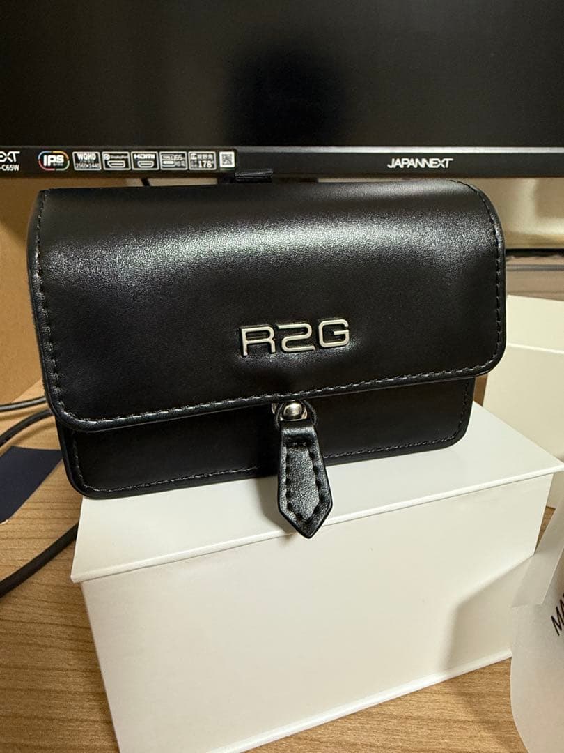 R2G MATE PRO ゴルフ用距離計　ケース2つ付き　3点距離計測