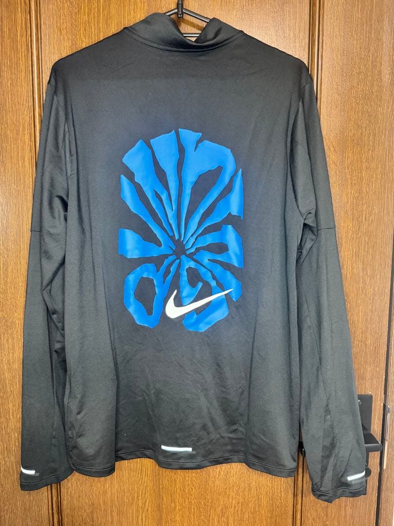 Nike ジップアップシャツ 黒