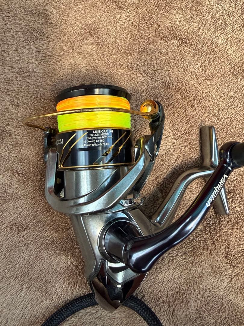 Vanquish 3000HG スピニングリール