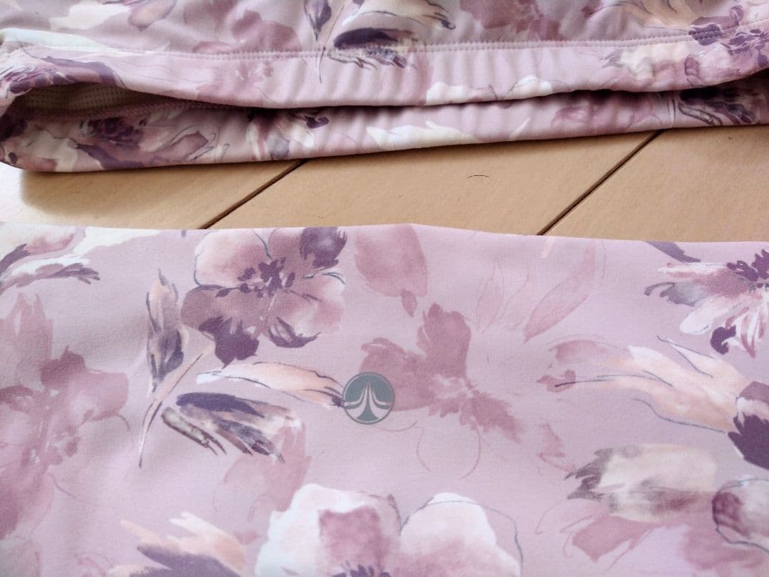 ☆*。様 LAVA限定　花柄 ヨガウェア セット Sサイズ