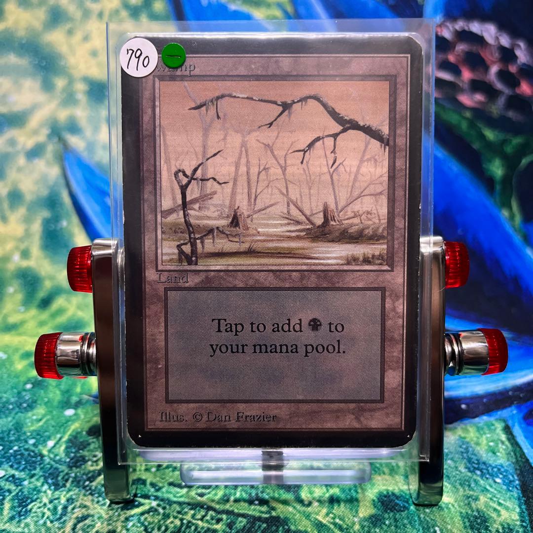 790 【希少】《沼/Swamp》A[LEA] 土地　アルファ　α MTG