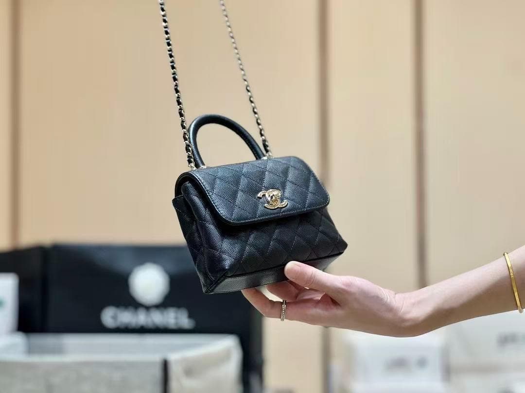 美品箱付 即日発送します ココハンドル ノベルティ ショルダーバッグ ブラック