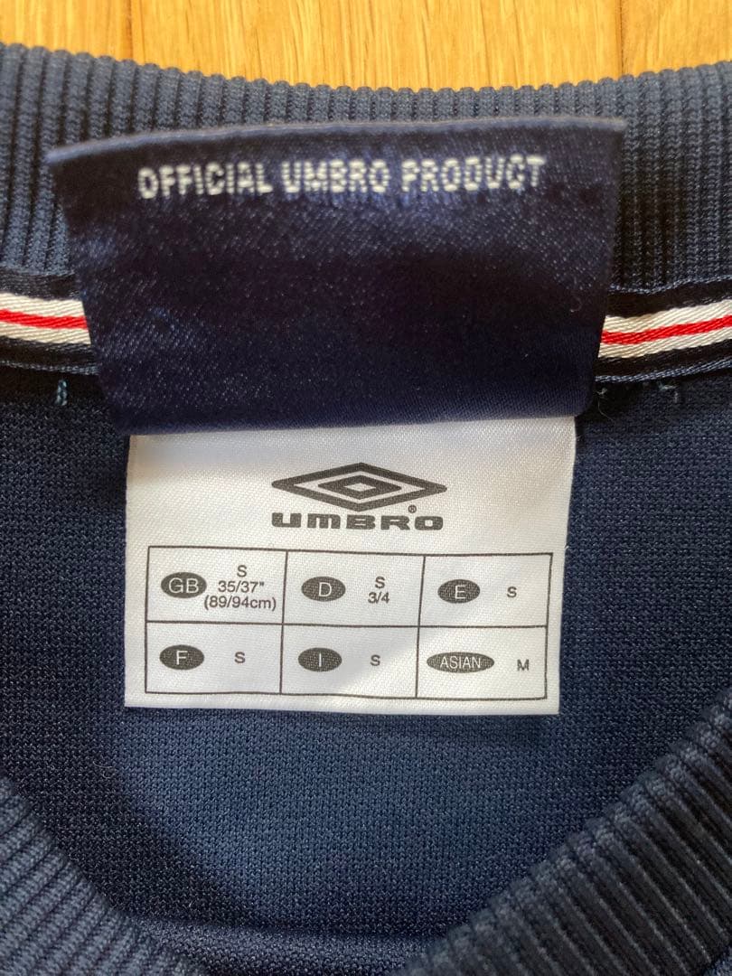 UMBRO イングランド代表　トレーナー　Ｍ