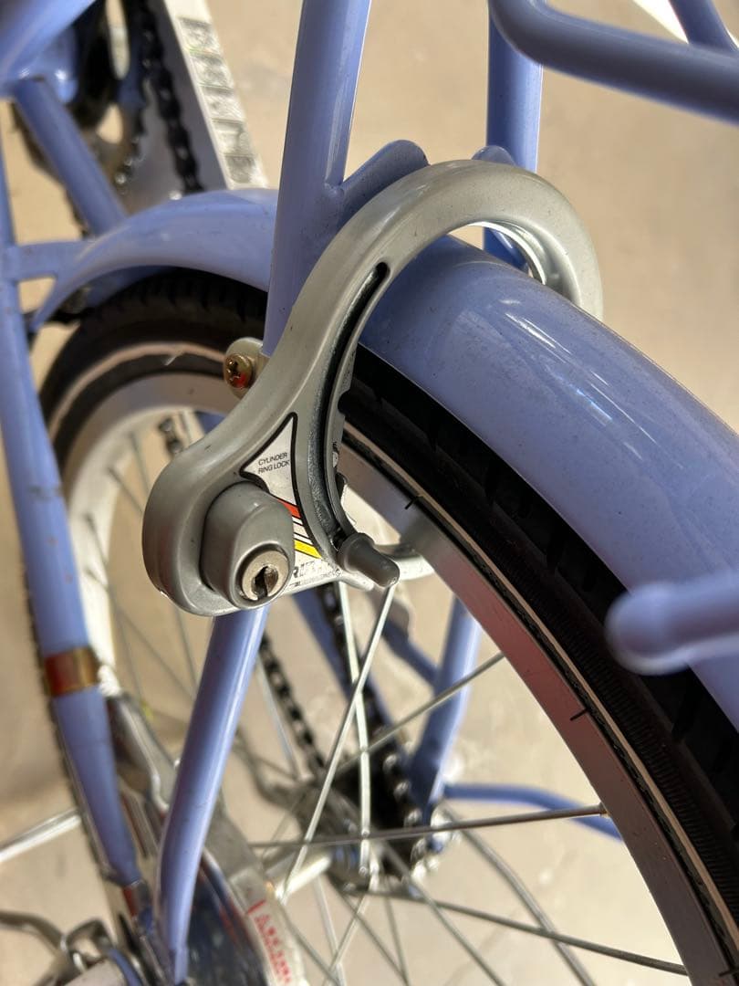 《引き渡し》ARIATE ライトブルー 子供用自転車20インチ