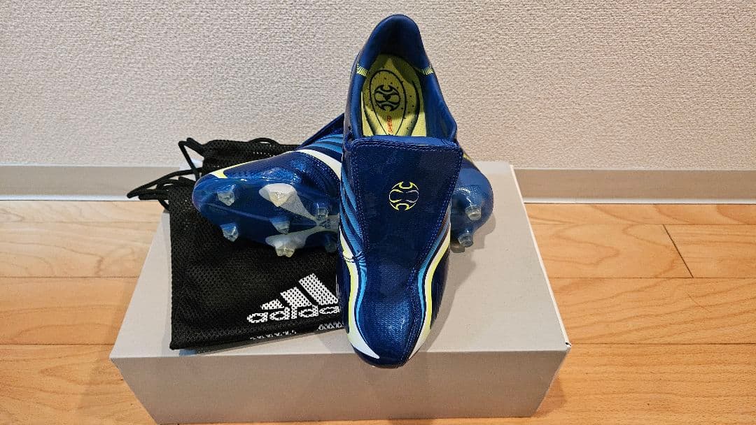 adidas Remake X F50　26cm