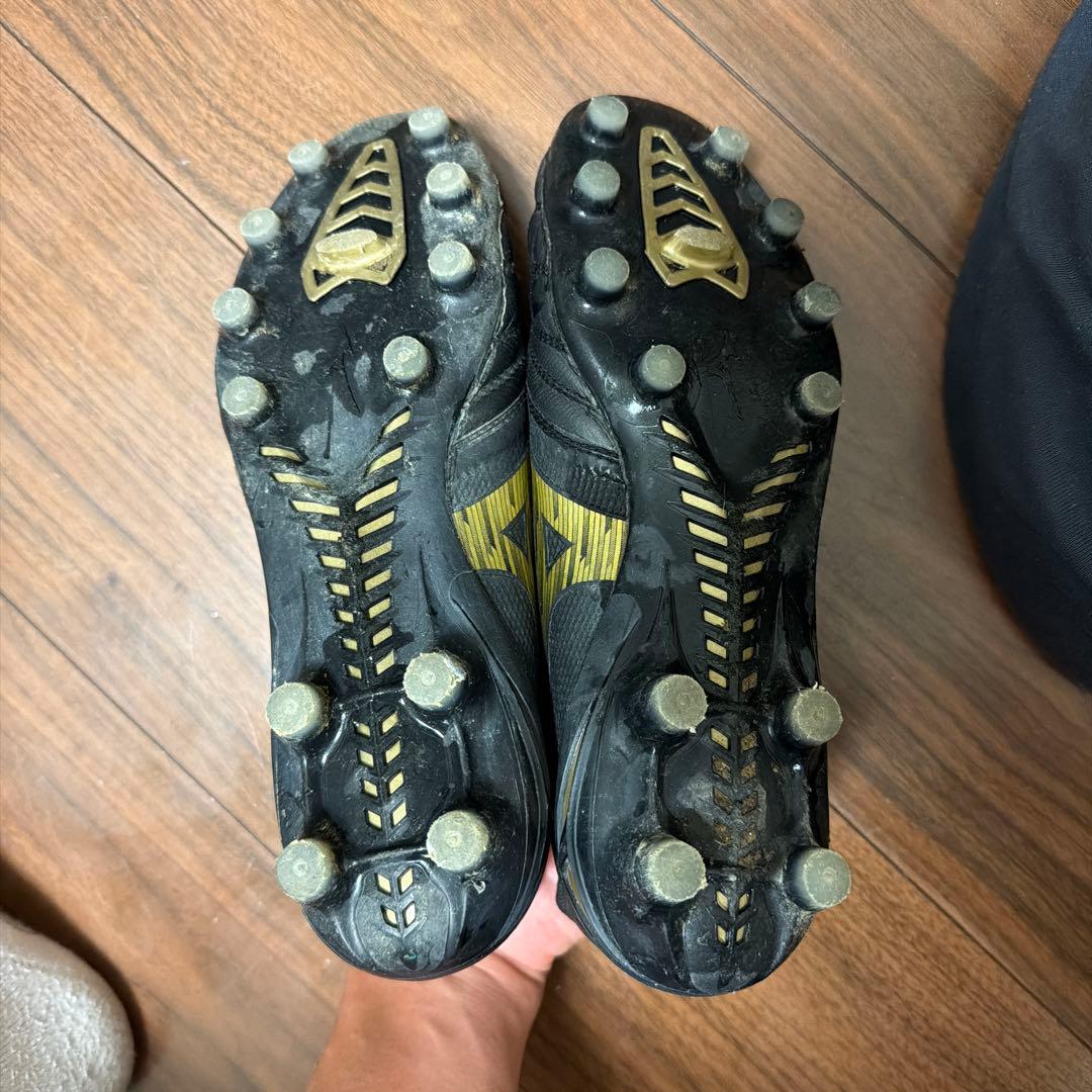 Mizuno Morelia Neo ブラック/ゴールド スパイク