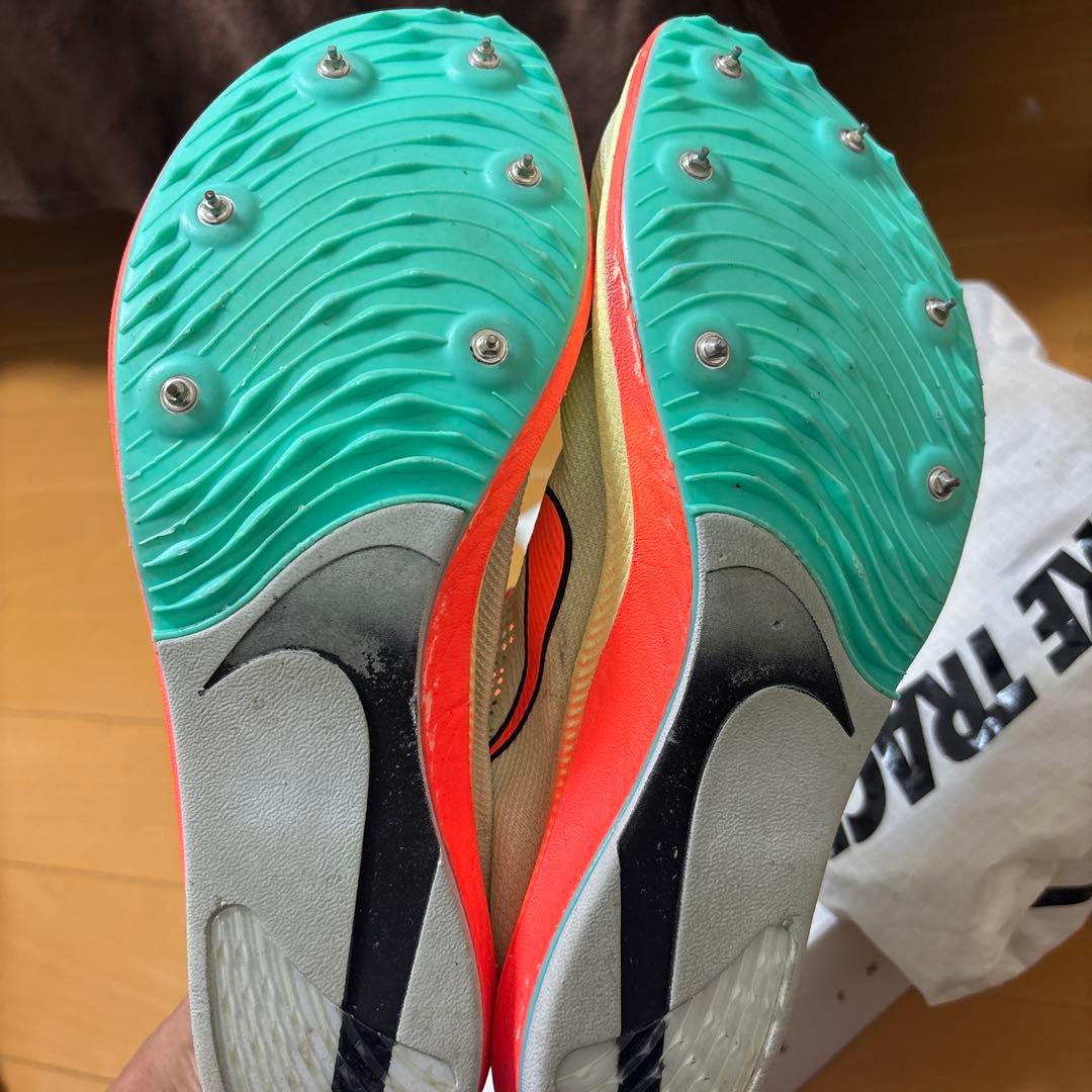 Nikeドラゴンフライ1イエロー/オレンジ27.0cm