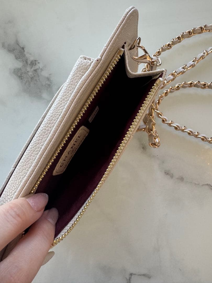 【ゆみ】新品未使用⭐️ノベルティCHANEL スマホショルダー