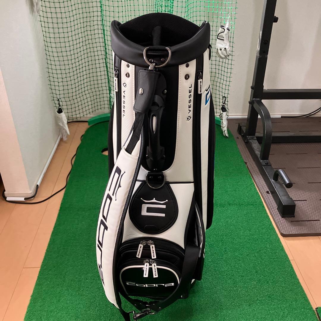 cobra キャディーバッグ エアロジェットデザイン