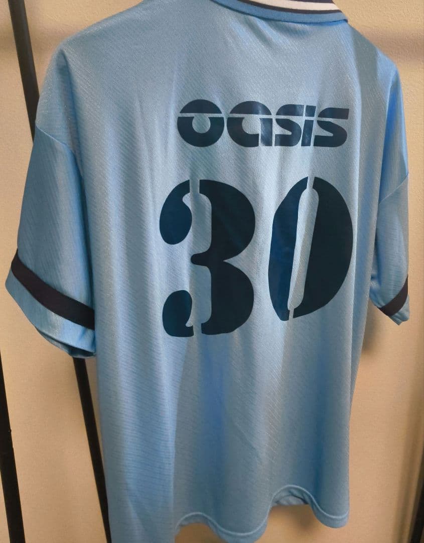 oasis live forever展　ユニフォーム