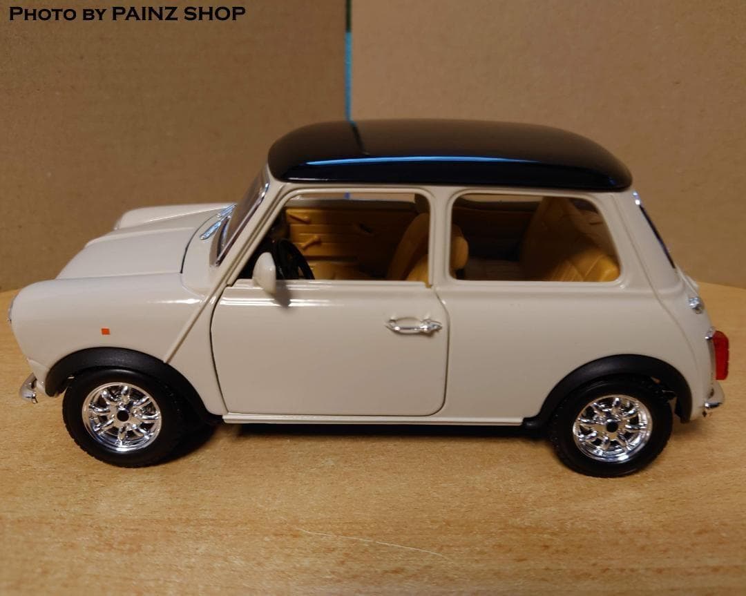 1/18 ミニクーパー Mini Cooper 1969 ダイキャスト製ブラーゴ