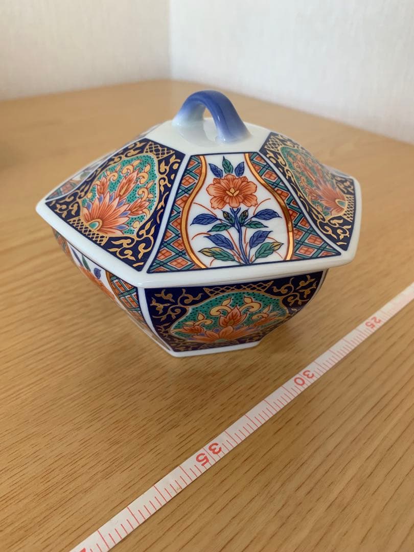 有田焼 錦松梅 蓋付き小鉢3個　インテリア　陶器　美品　プレゼント