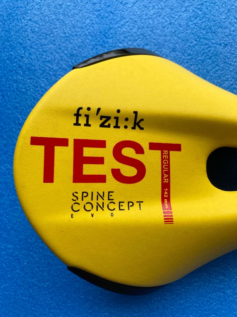 fi’zi：k フィジーク　テスト用サドル ( 非売品)