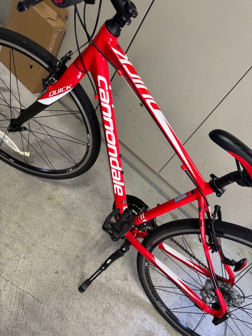 Cannondale Quick4 クロスバイク レッド