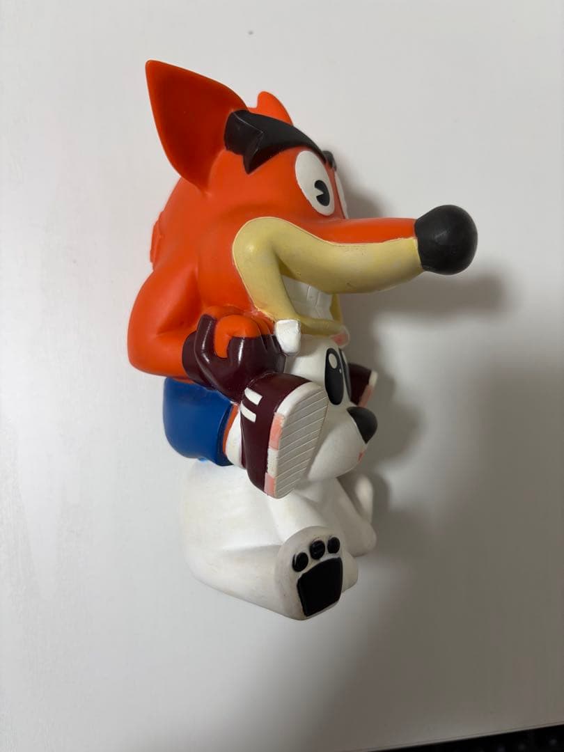 クラッシュバンディクー貯金箱フィギュア
