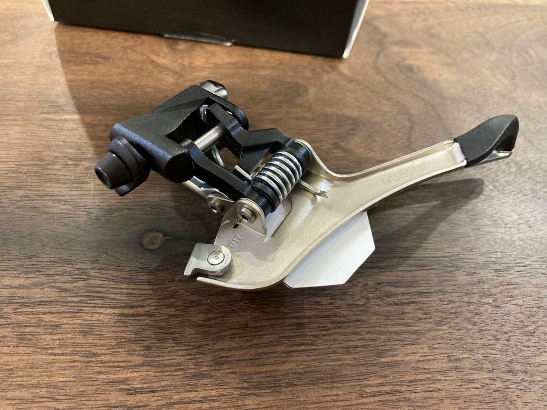 SRAM RED 22フロントディレイラー
