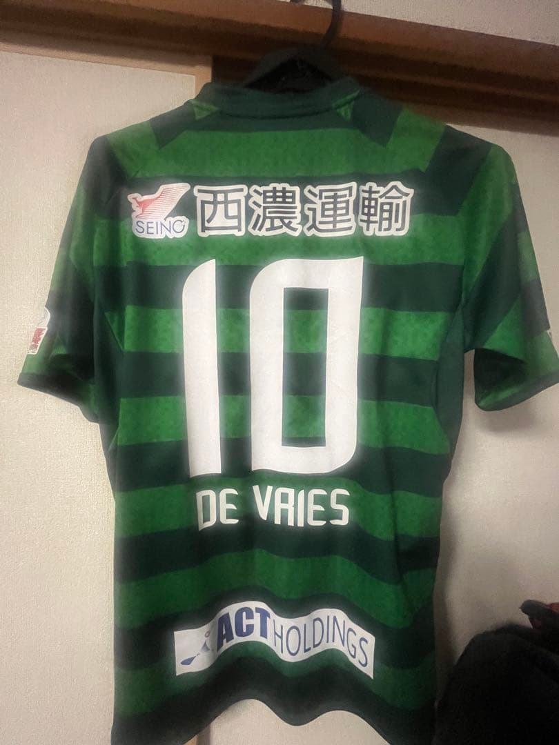 FC岐阜 ライアン.デフリース選手 ユニフォーム