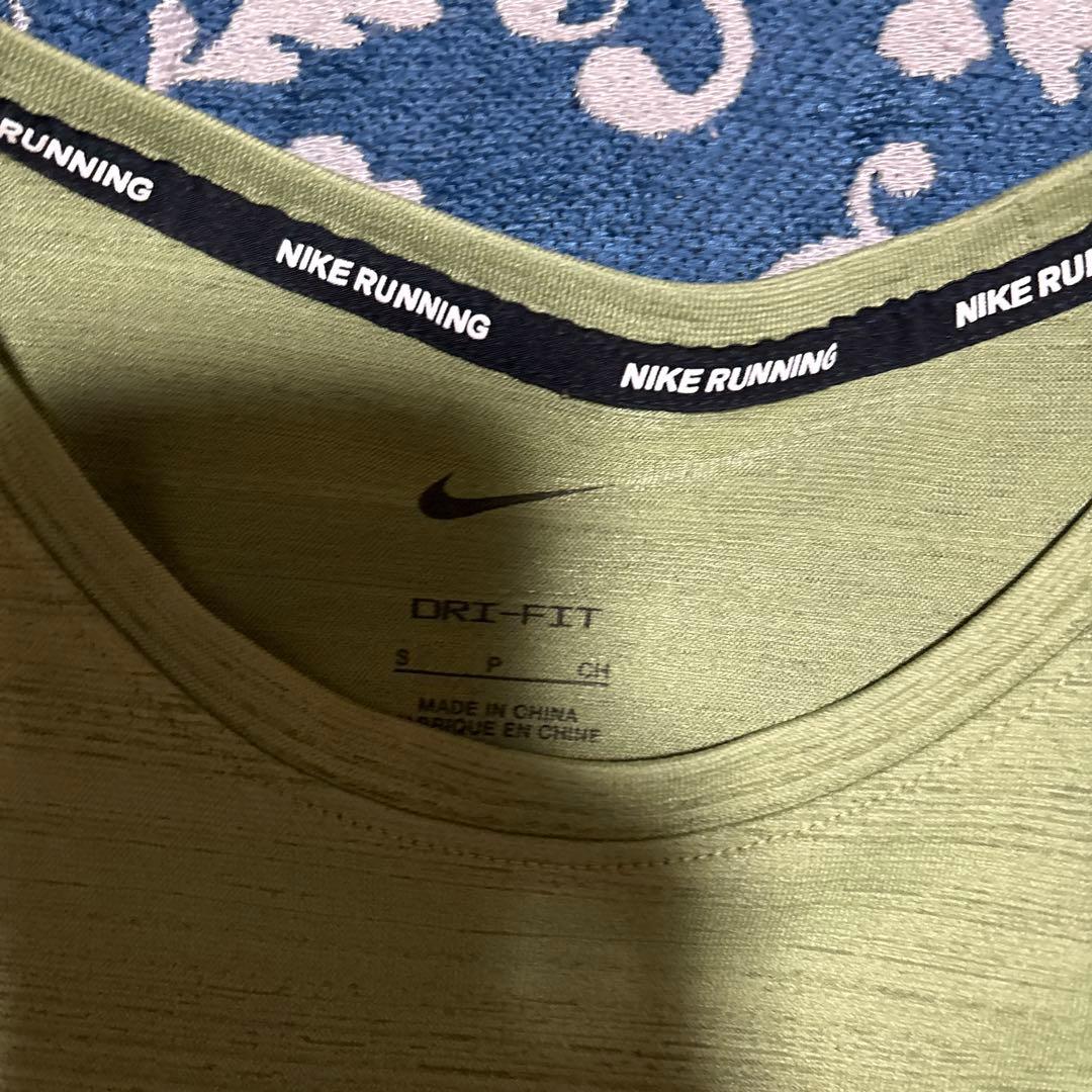 Nike Dri-FIT ランニングウェア　ヴェイパーフライ　アルファフライ
