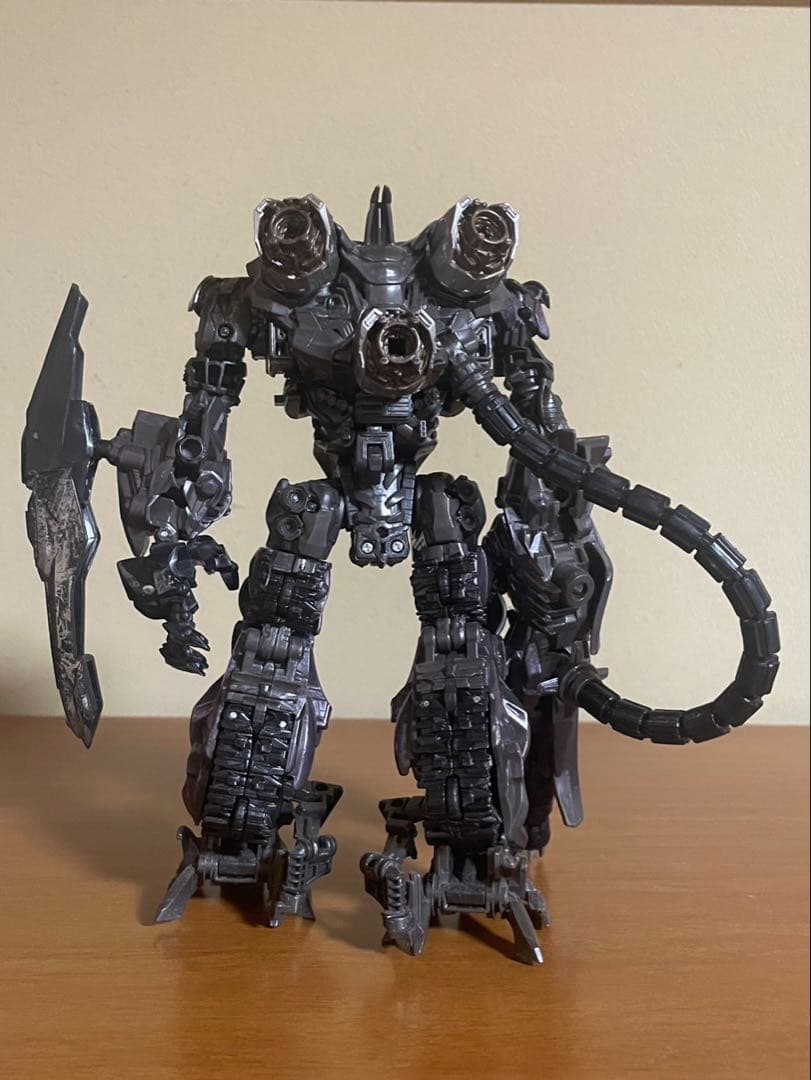 ショックウェーブ　スタジオシリーズ